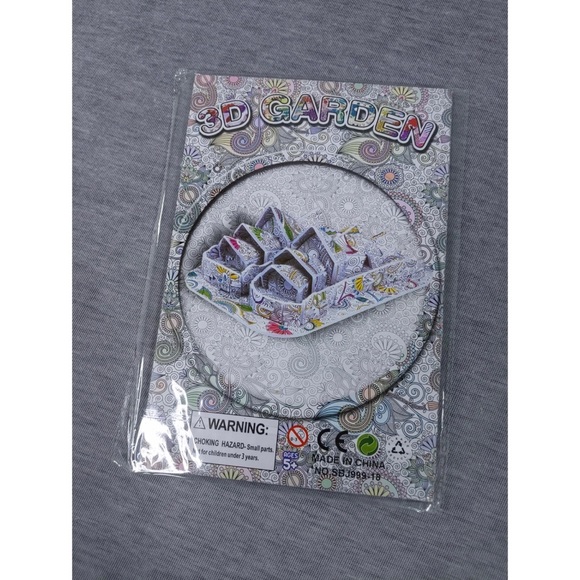 *FREE with any $50 purchase 3D Colouring Puzzle Models- Set A - Picture 9 of 12